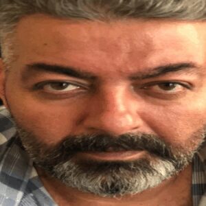 refujdeki agaca carpan motosikletin surucusu oldu BWYCDI7E