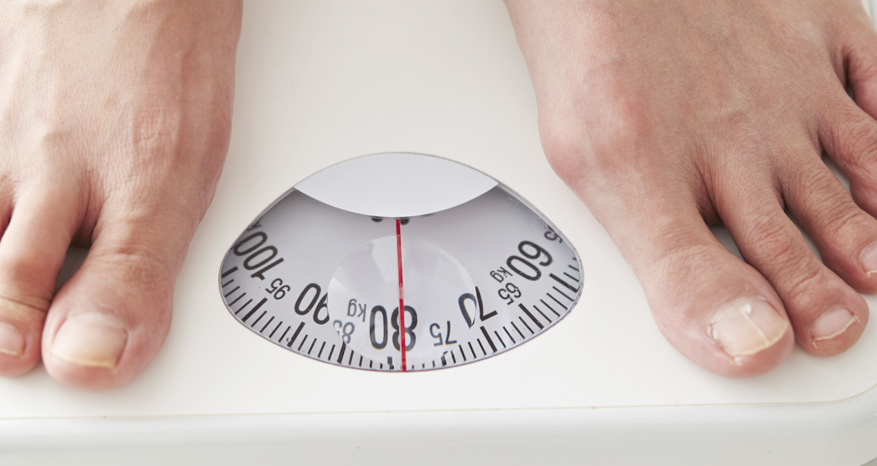 2 hafta boyunca sadece su icen adam aynada kendini gorunce inanamadi ZU7WvtNV