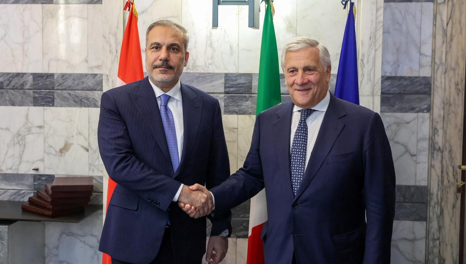 disisleri bakani fidan italyada mevkidasi tajani ile bir araya geldi fcNMgnSI