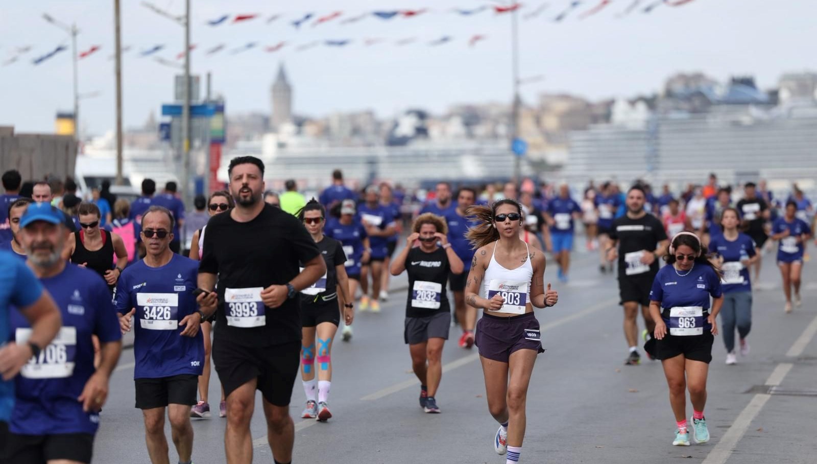 istanbulu kosuyorum yarisina yogun katilim hmCjwaC3