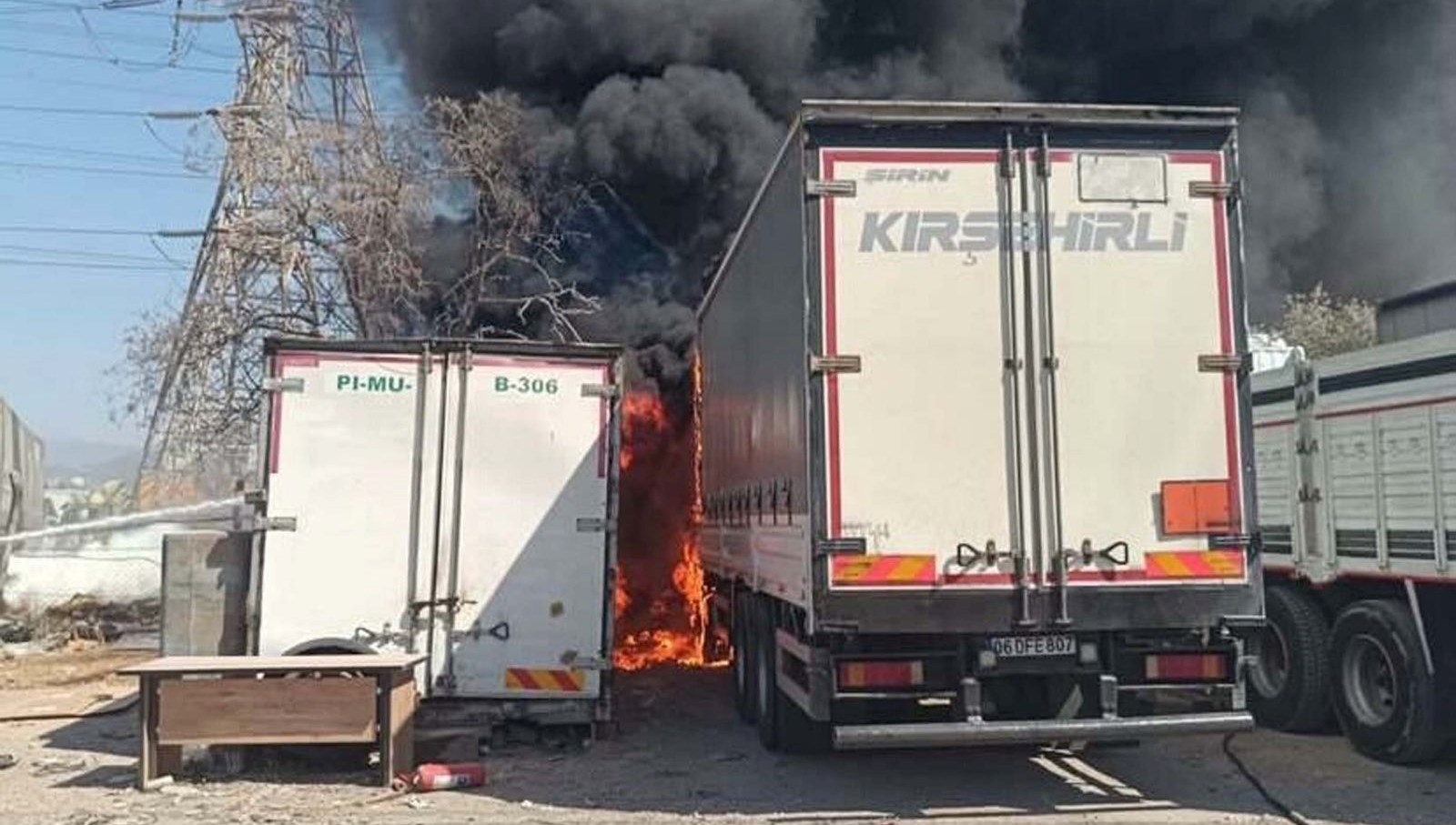 izmirde tir garaji yandi MxanOYm9