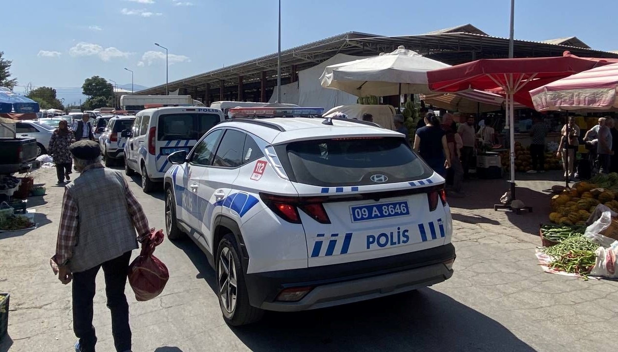 pazar yerinde bicakli akraba kavgasi 1 yarali pD3bnffj