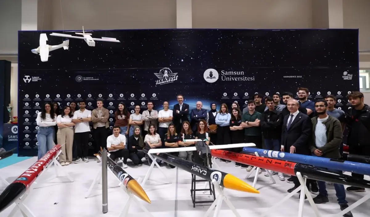 bakan bayraktar enerjide bagimsiz turkiye hedefi 3L2EPF5E