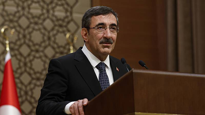 cumhurbaskanligina cevdet yilmaz vekalet edecek dX4lCUUl.jpg