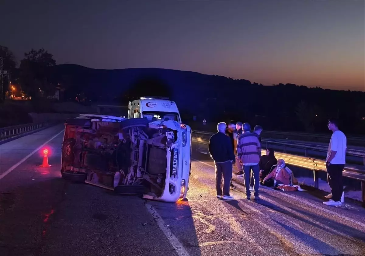 samsunda oto minibus carpismasi 9 yarali ddivhGgR