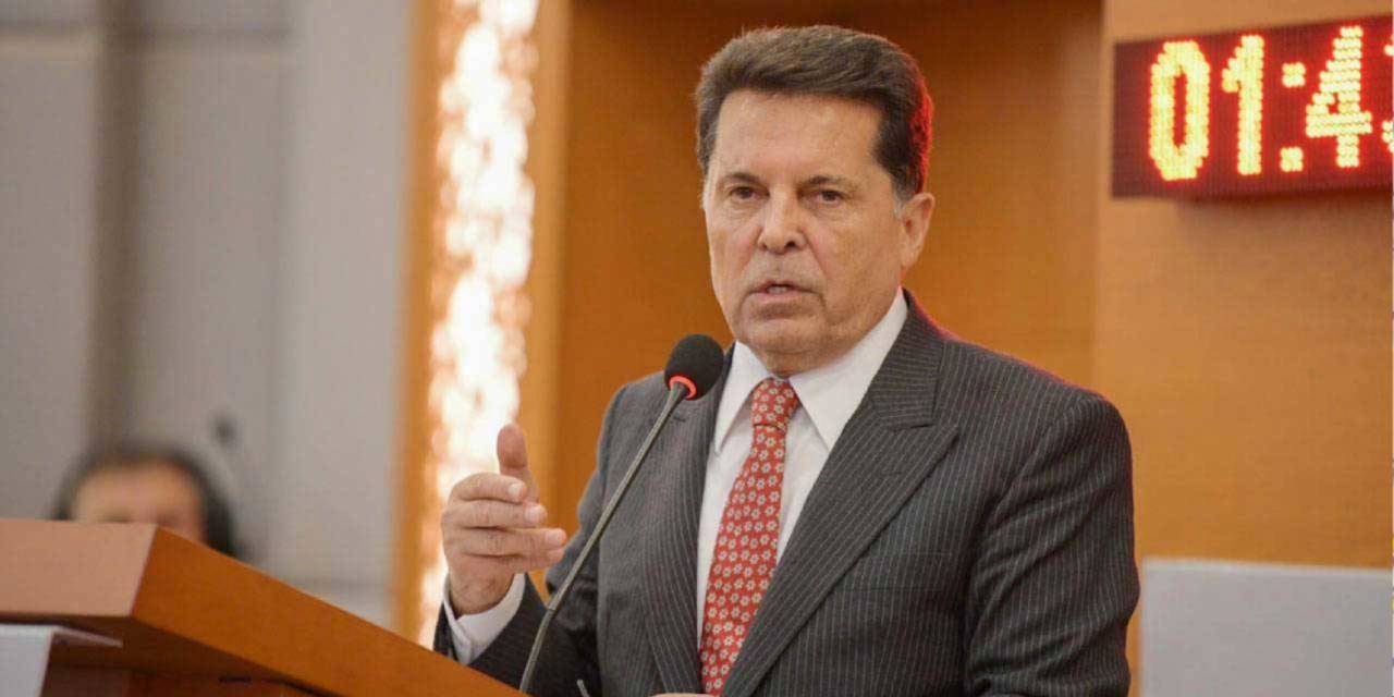 ahmet ozerden hakkindaki takipsizlige iliskin aciklama 1 yili askin hukuk mucadelesi veriyorum 65btIGma.jpg