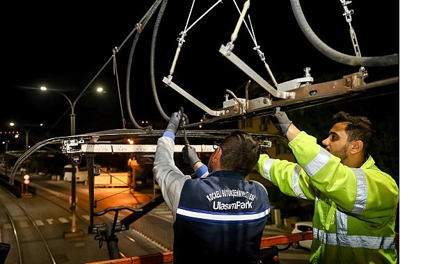 tramvayda 724 durmaksizin hizmet r3SW7K4d.jpg