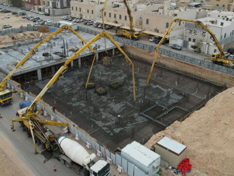 72 saat boyunca durmadilar tam 70 bin metrekup beton dokerek dunya rekoru kirdilar kV7It3xE