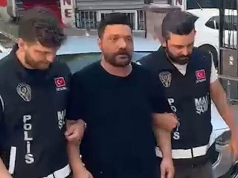 Ahbap dernegi sorusturmasi oguzhan ugur dahil 9 kisi tutuklandi 1ckHOQBq